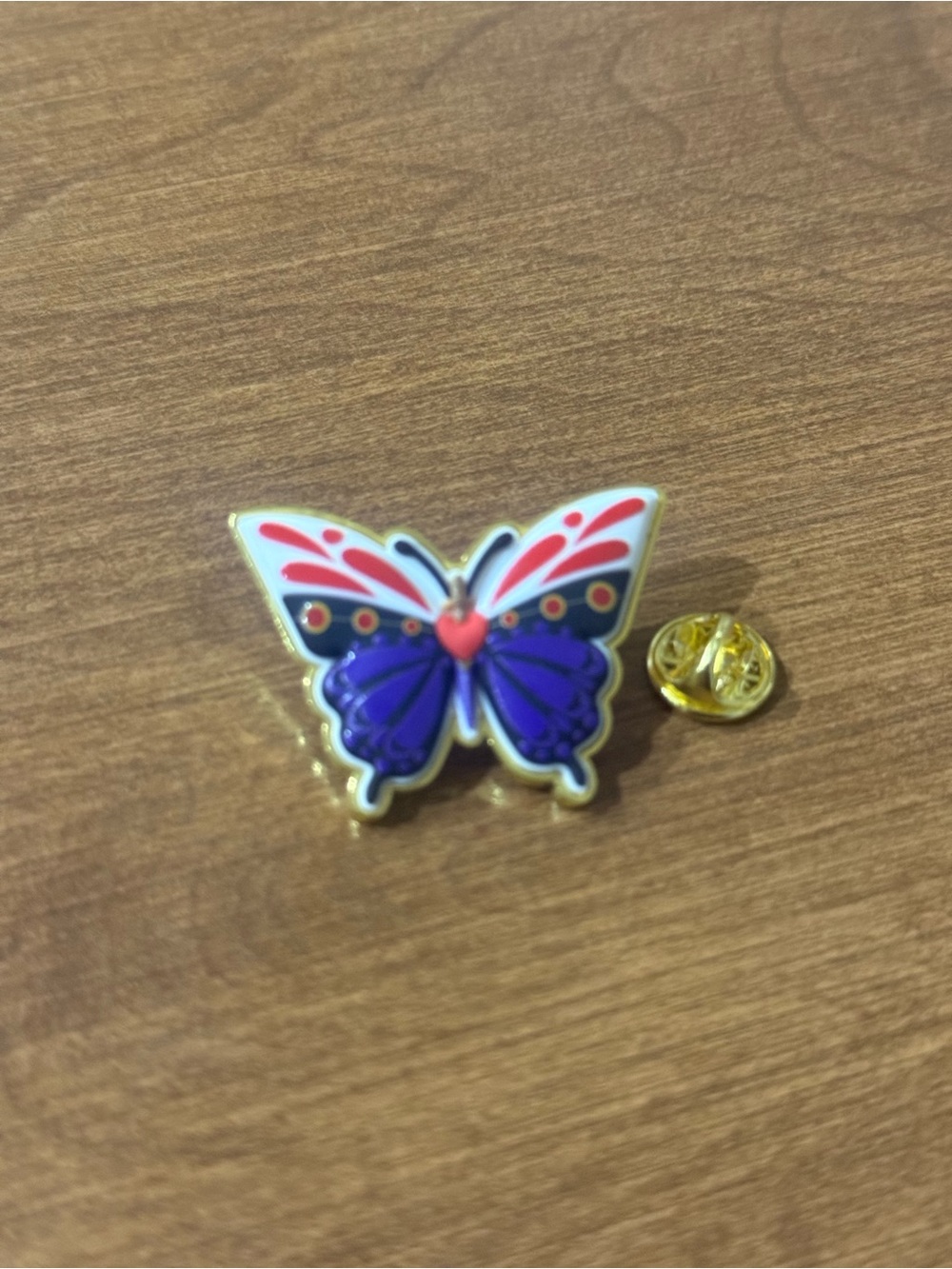 Box lunch Snow White villian butterfly pin